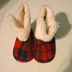 Carter's baby 6-12mo red Buffalo plaid boots with velcro side